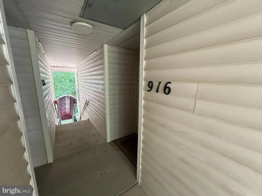 916 Westhaven Dr #11-301, Bowie, MD 20721 - #2