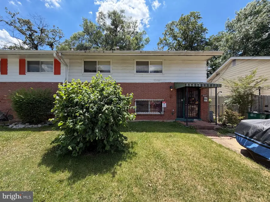 800 Booker Dr, Capitol Heights, MD 20743 - #2