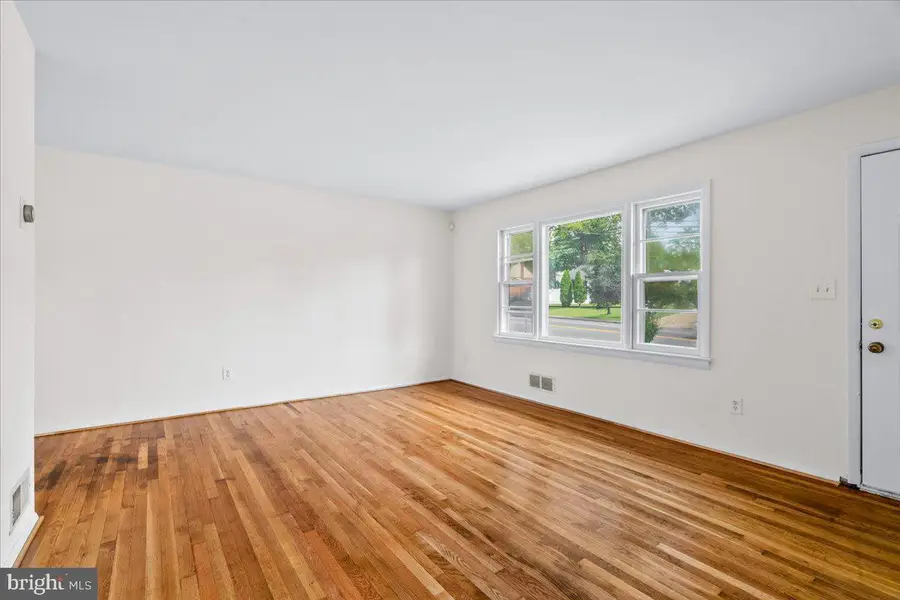 7202 Good Luck Rd, Lanham, MD 20706 - #3