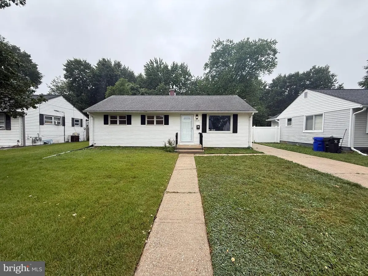 504 Greenhill Ave, Laurel, MD 20707 - #1