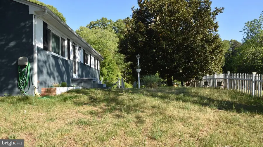 8610 Croom Rd, Upper Marlboro, MD 20772 - #3