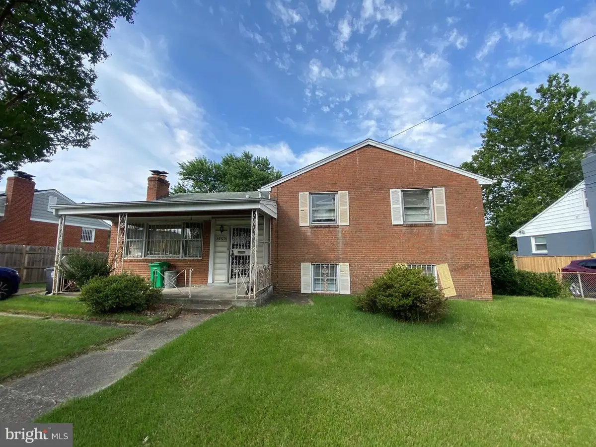 3909 24th Ave, Temple Hills, MD 20748 - #1