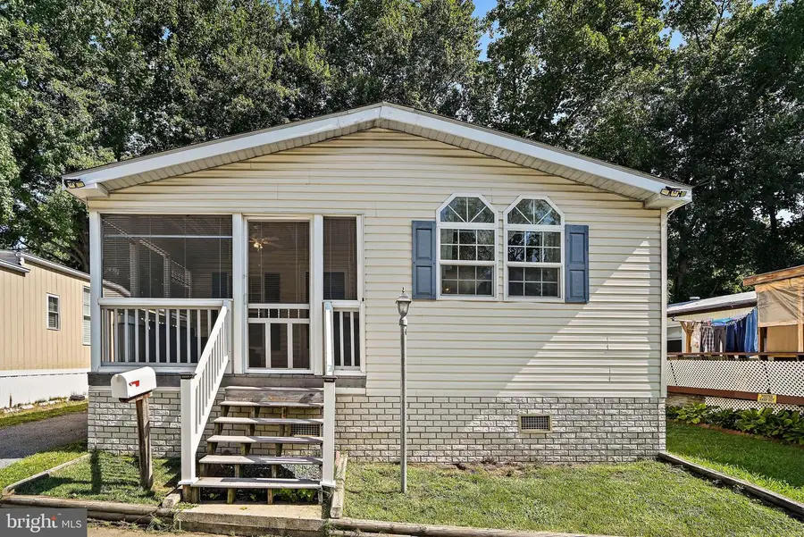 9514 Beech Park St, Capitol Heights, MD 20743 - #2