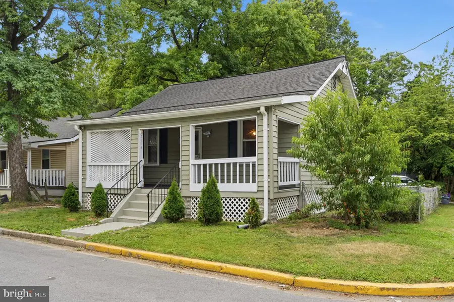 5113 Crittenden St, Hyattsville, MD 20781 - #3