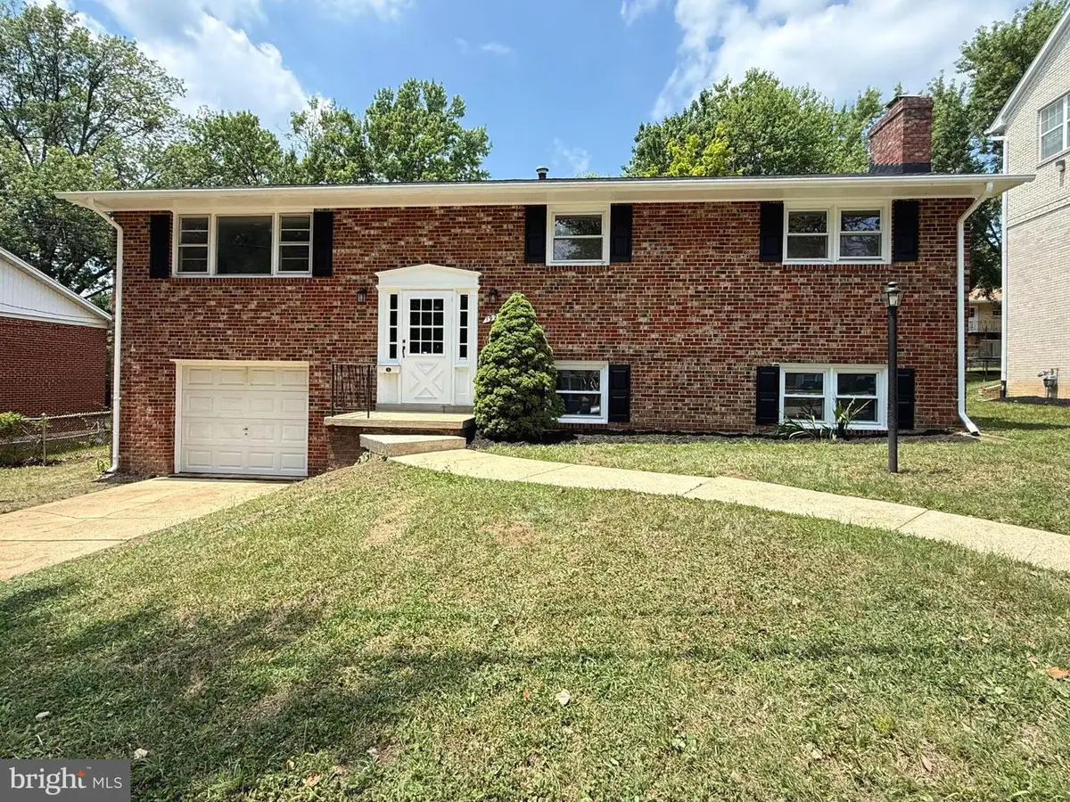 1922 Oakwood St, Temple Hills, MD 20748 - #1