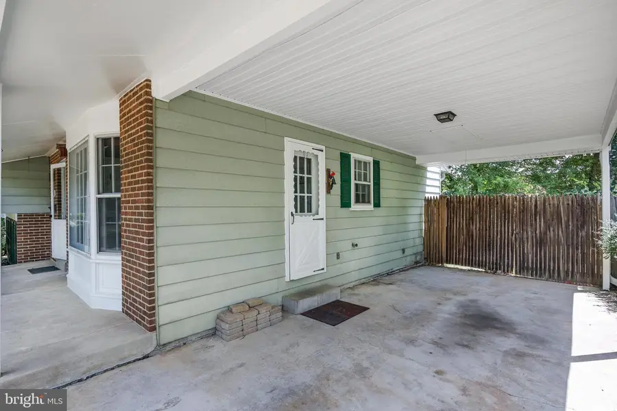 4301 Taunton Dr, Beltsville, MD 20705 - #3