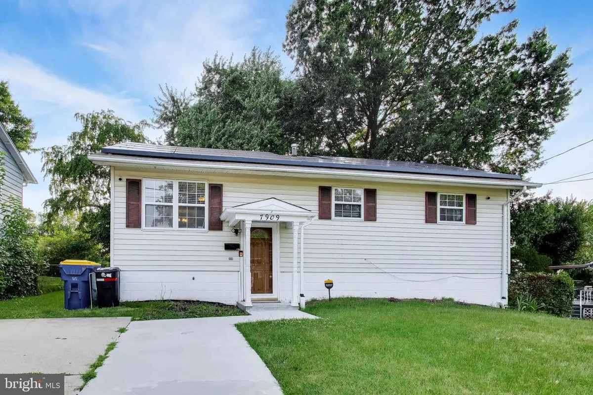 7909 Grant Dr, Lanham, MD 20706 - #1