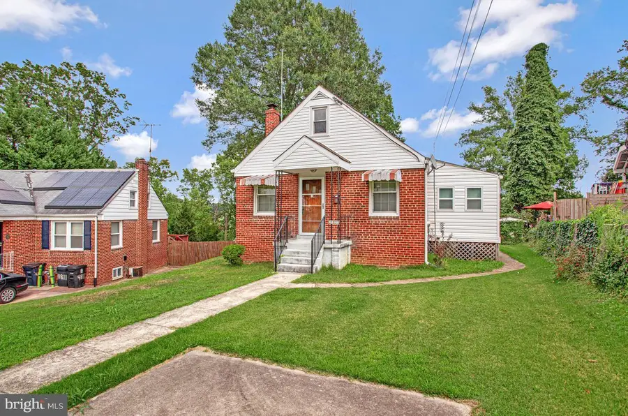 4809 68th Ave, Hyattsville, MD 20784 - #2