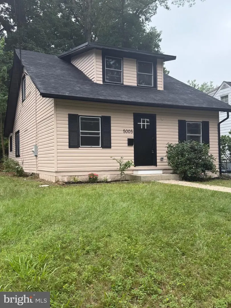 5005 Hollywood Rd, College Park, MD 20740 - #2
