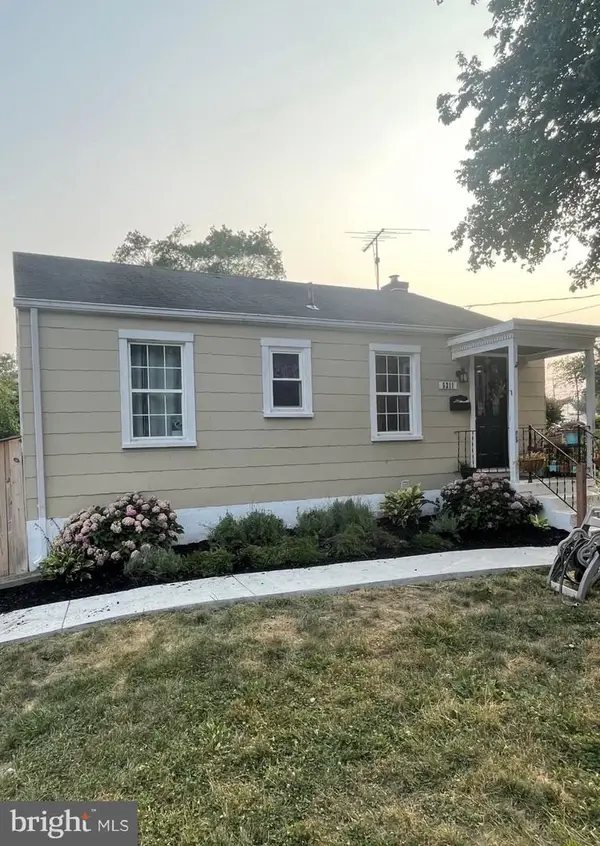 5211 Edgewood Rd, COLLEGE PARK, MD 20740