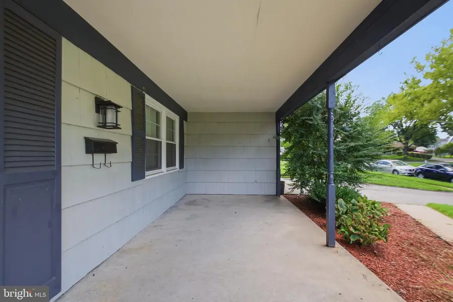 12616 Blackwell Ln, Bowie, MD 20715 - #3