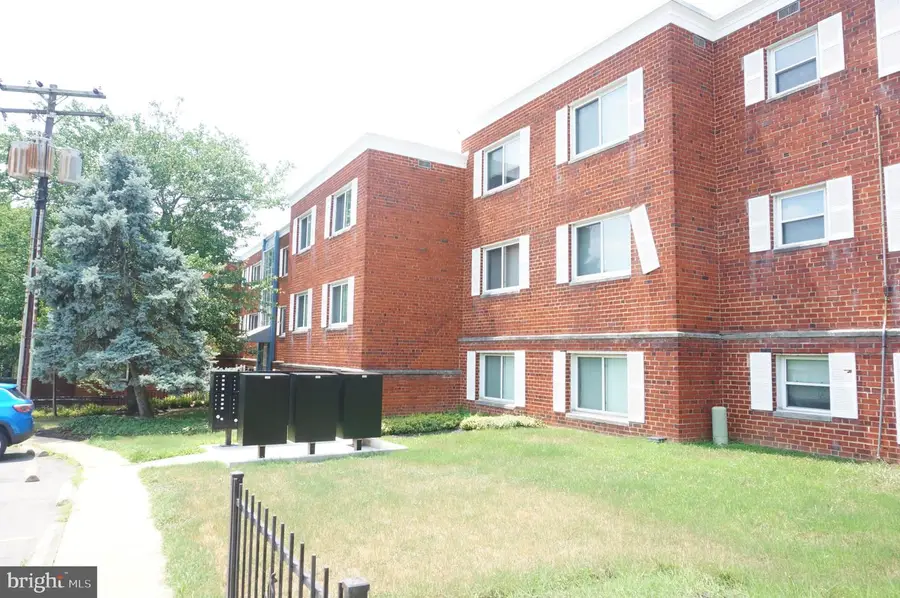 3825 Hamilton St #c-302, Hyattsville, MD 20781 - #3
