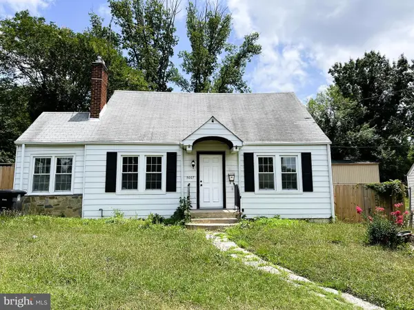 5007 56th Ave, HYATTSVILLE, MD 20781