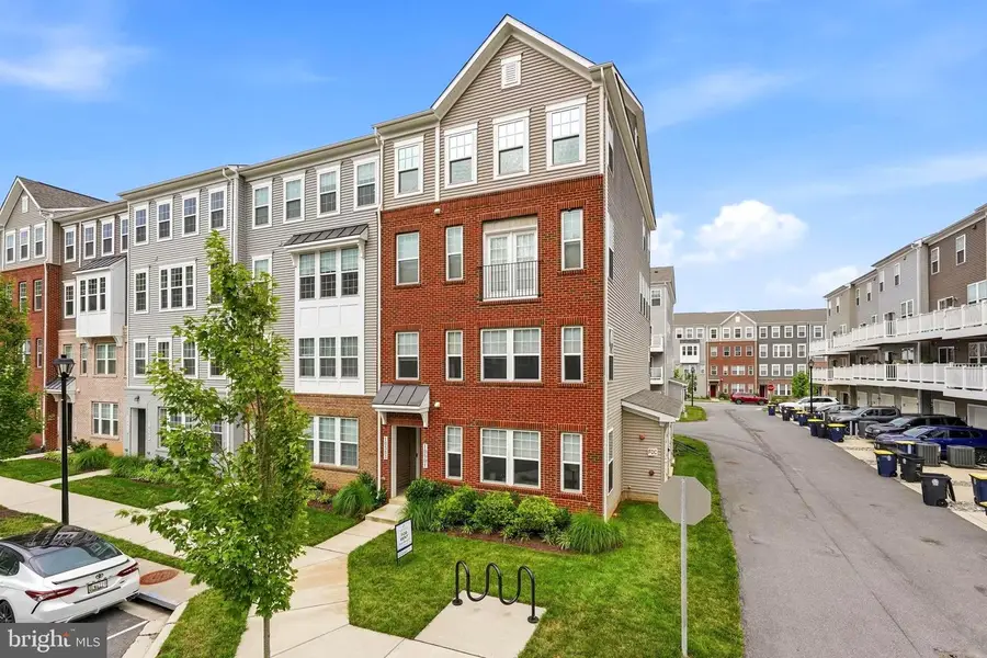 10501 John Glenn St, Lanham, MD 20706 - #2