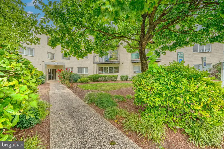 1005 Chillum Rd #302, Hyattsville, MD 20782 - #2