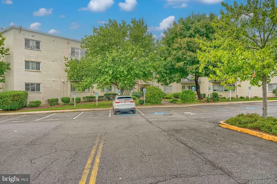 1005 Chillum Rd #302, Hyattsville, MD 20782 - #3
