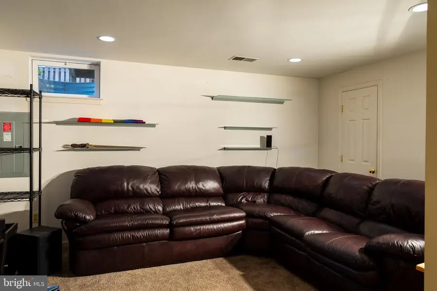 1400 Estelle Dr, Oxon Hill, MD 20745 - #3