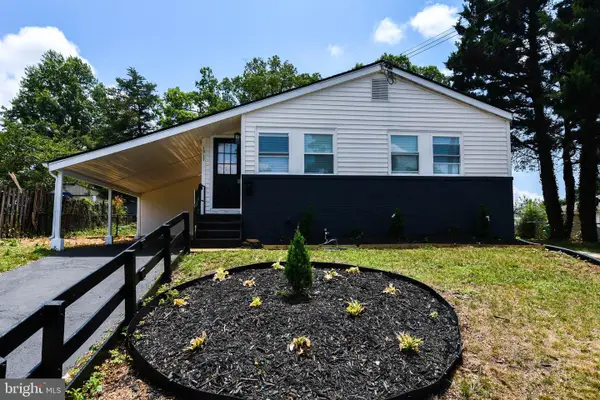 1517 Colony Rd, OXON HILL, MD 20745