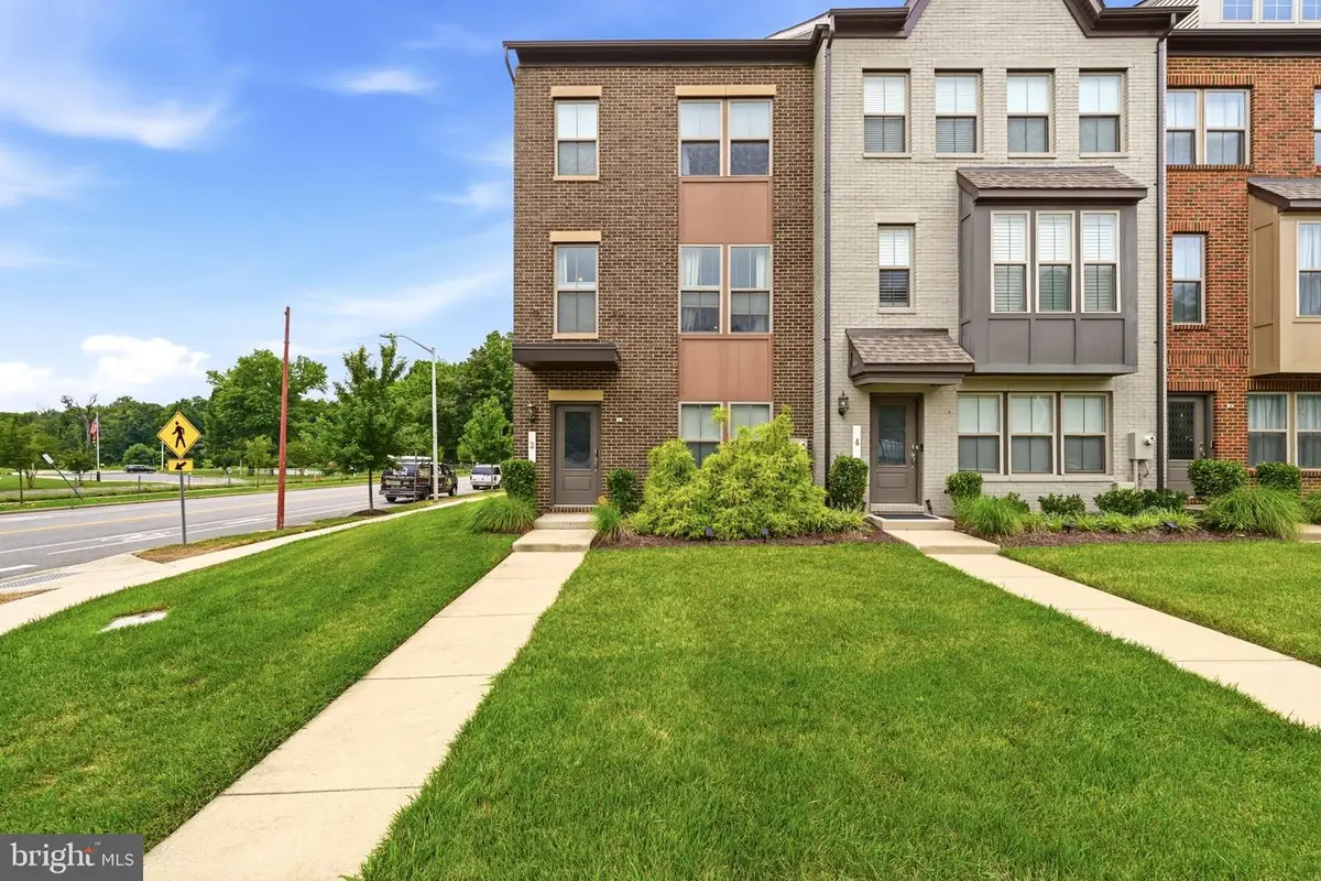 2 Capital Ct, Upper Marlboro, MD 20774 - #1