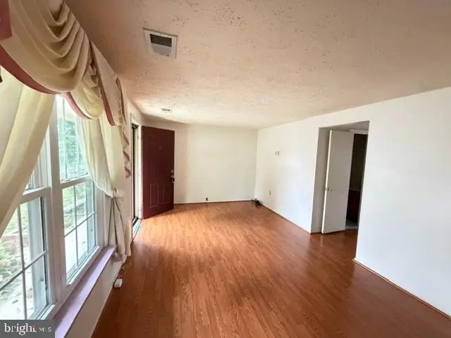 11343 Joyceton Dr, Upper Marlboro, MD 20774 - #3