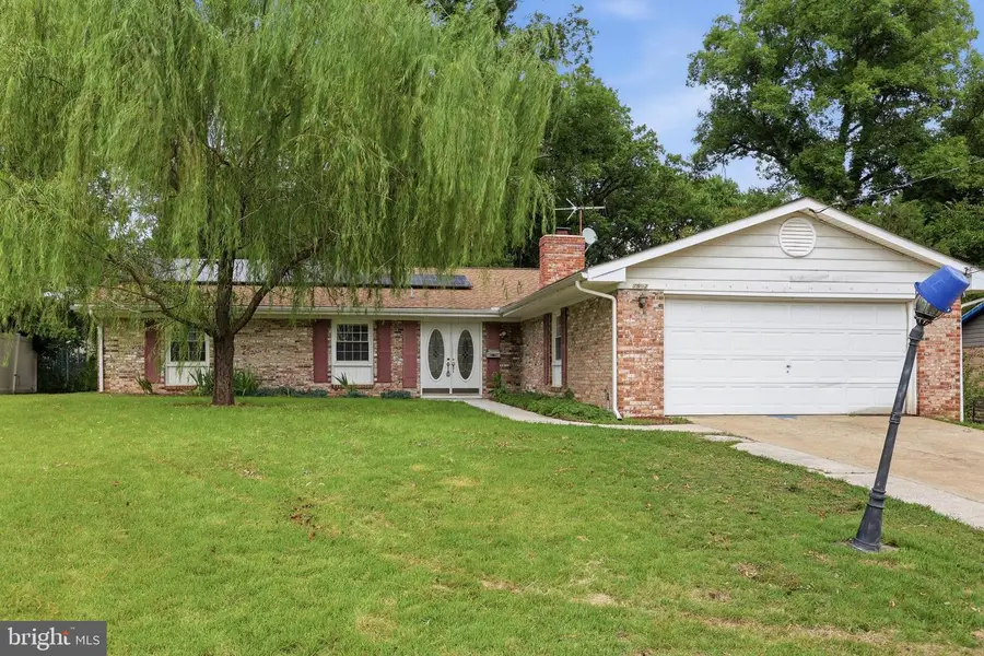 7902 Claudia Dr, Oxon Hill, MD 20745 - #2
