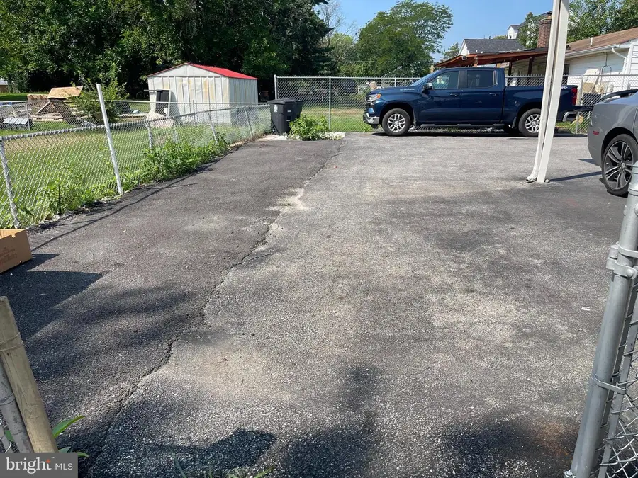6512 Allentown Rd, Temple Hills, MD 20748 - #2