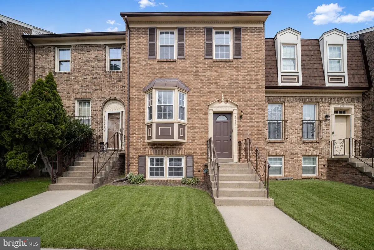 5943 Surratts Village Dr, Clinton, MD 20735 - #1