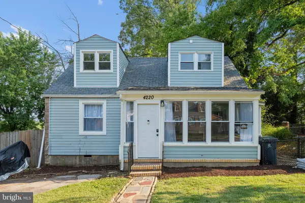 4220 71st Ave, HYATTSVILLE, MD 20784
