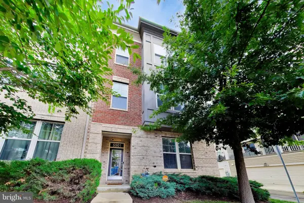 5501 Manor Park Dr, UPPER MARLBORO, MD 20772