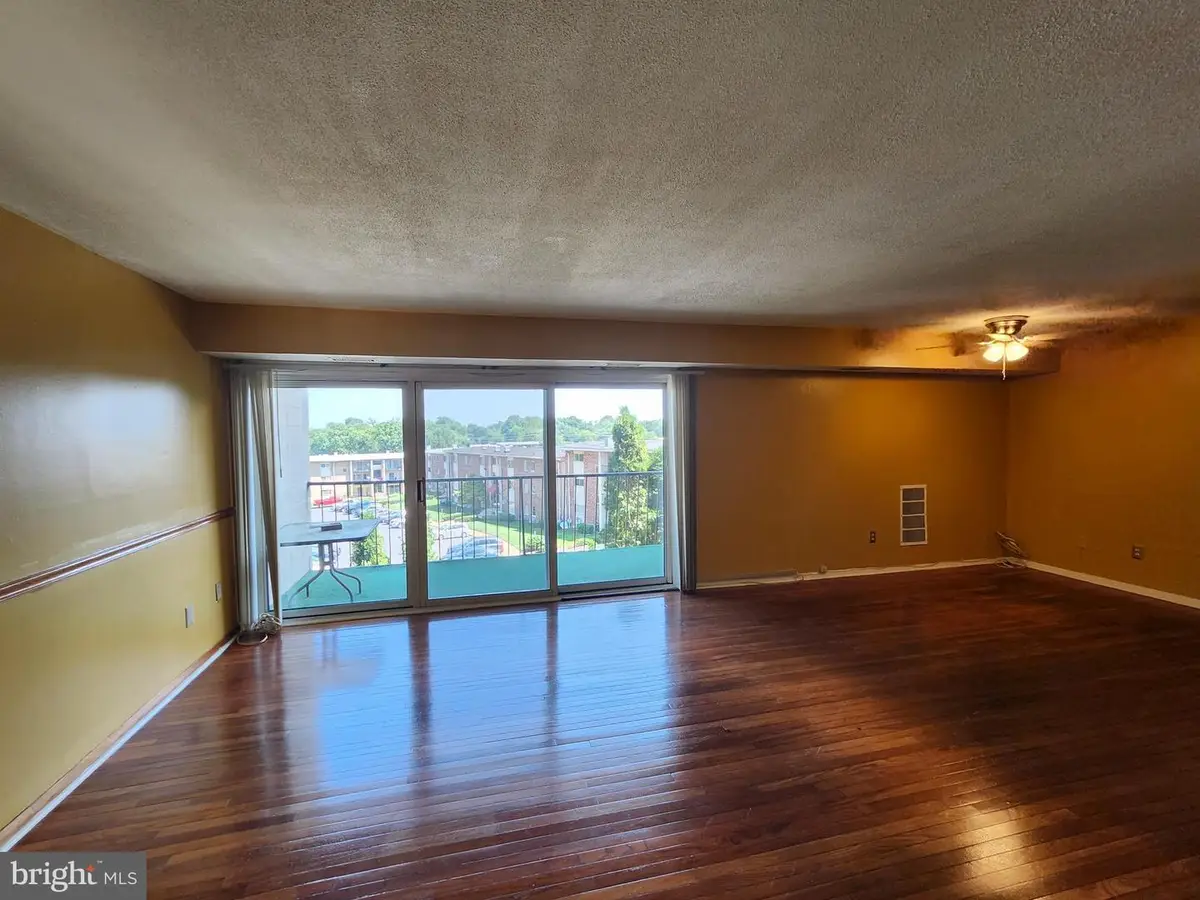 7527 Riverdale Rd #1827, Hyattsville, MD 20784 - #1