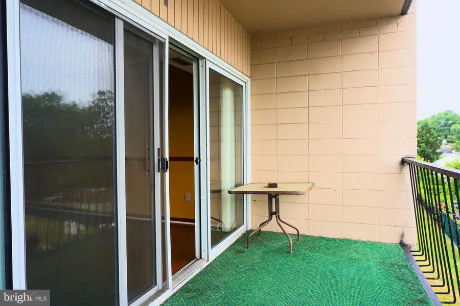 7527 Riverdale Rd #1827, Hyattsville, MD 20784 - #2