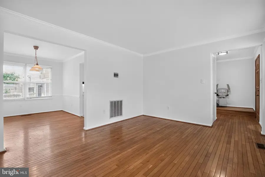 5201 Aldershot Dr, Lanham, MD 20706 - #3