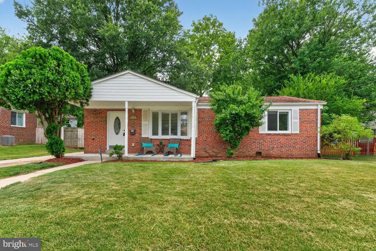 7304 Wells Blvd, Hyattsville, MD 20783 - #1