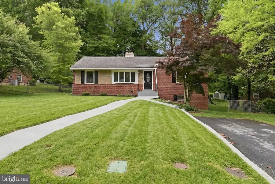 4915 Sharon Rd, Temple Hills, MD 20748 - #2