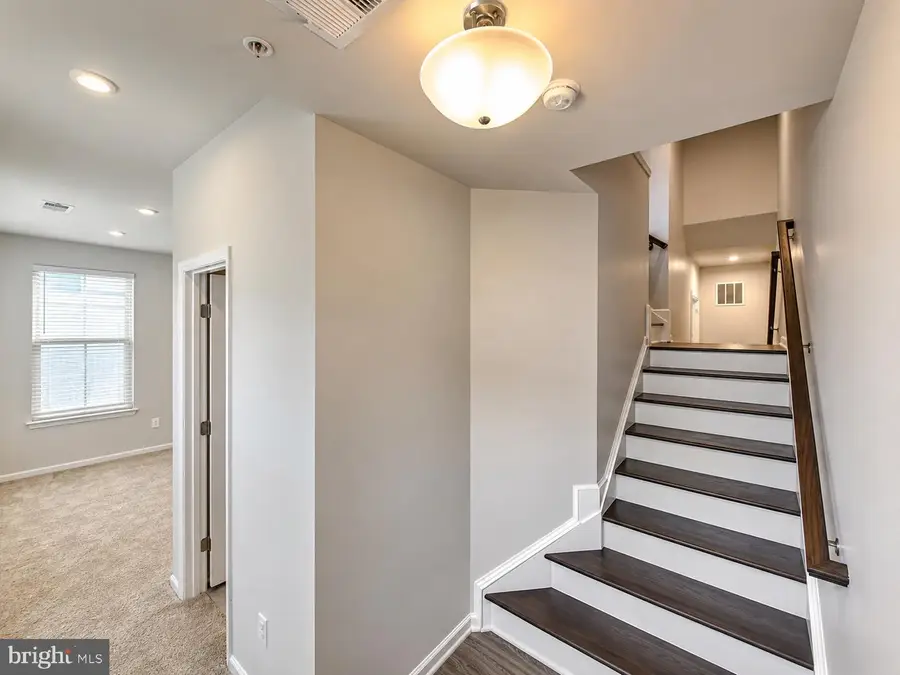 10047 Dorsey Ln, Lanham, MD 20706 - #3