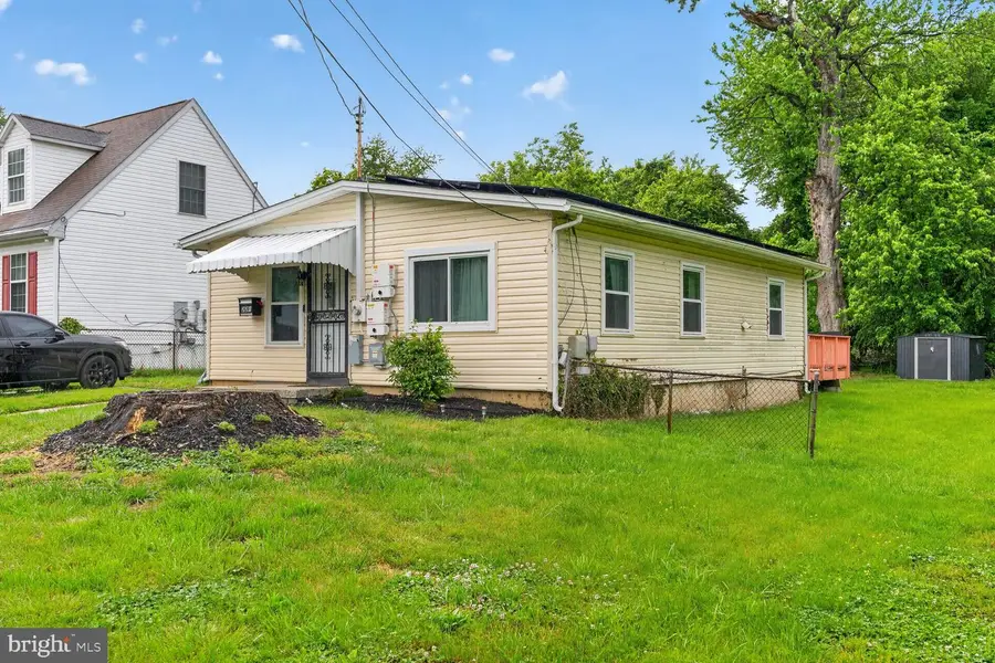 221 Seneca Dr, Oxon Hill, MD 20745 - #2