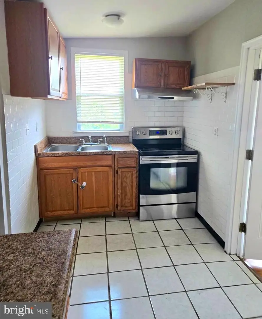 809 Eastern Ave, Fairmount Heights, MD 20743 - #3