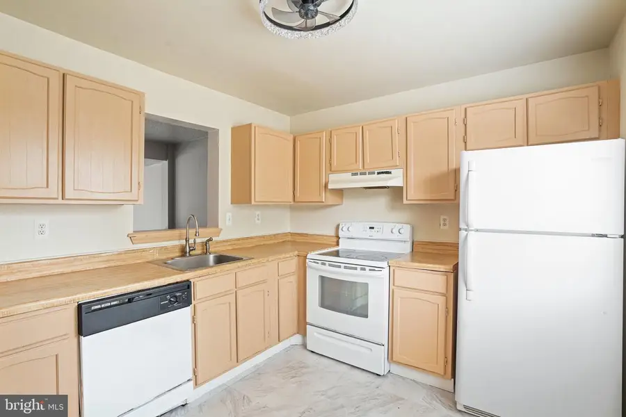 889 Saint Michaels Dr, Bowie, MD 20721 - #2