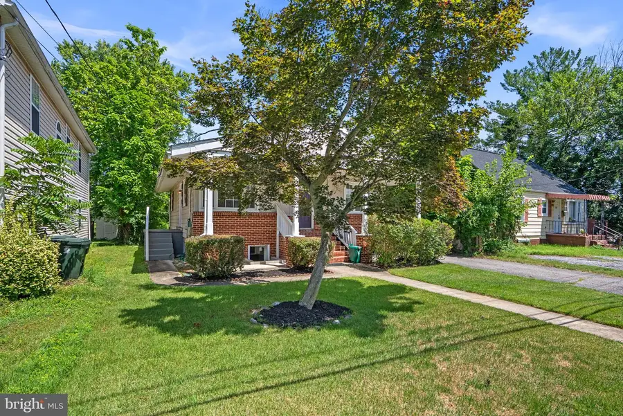 5104 Roanoke Pl, College Park, MD 20740 - #3