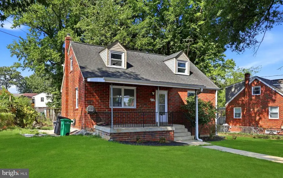 4718 68th Ave, Hyattsville, MD 20784 - #2