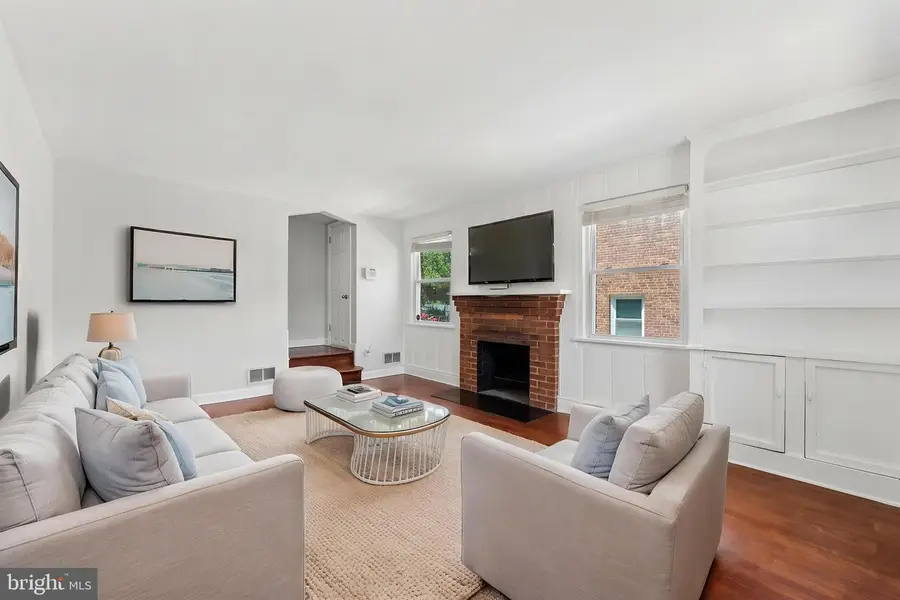4826 Woodlawn Dr, Hyattsville, MD 20784 - #2