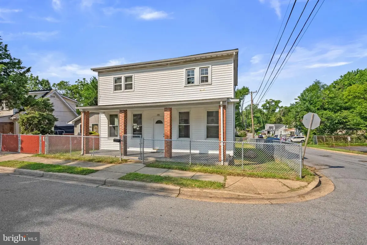 138 Maryland Park Dr, Capitol Heights, MD 20743 - #1