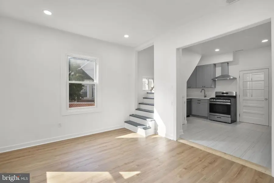 138 Maryland Park Dr, Capitol Heights, MD 20743 - #2