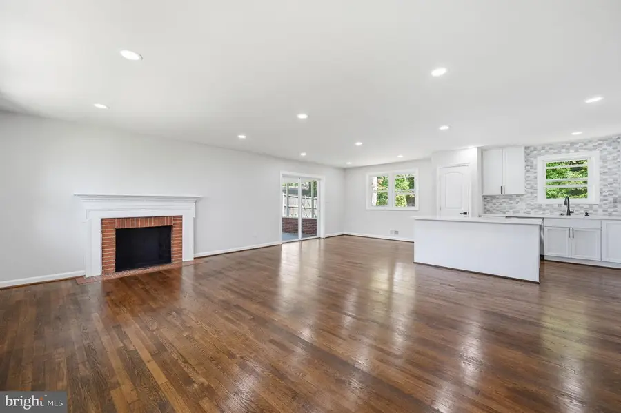5030 Leland Dr, Oxon Hill, MD 20745 - #2