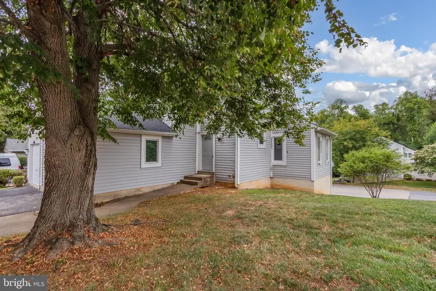 4668 Winterberry Ln, Oxon Hill, MD 20745 - #2