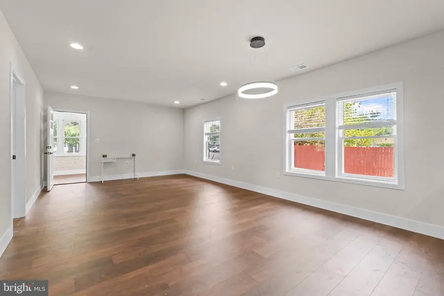 5517 Walker Mill Rd, Capitol Heights, MD 20743 - #3