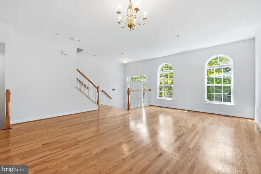 8010 Homefield Dr, Landover, MD 20785 - #3