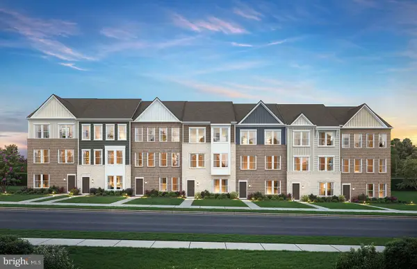 8733 Brielle Ln, UPPER MARLBORO, MD 20772