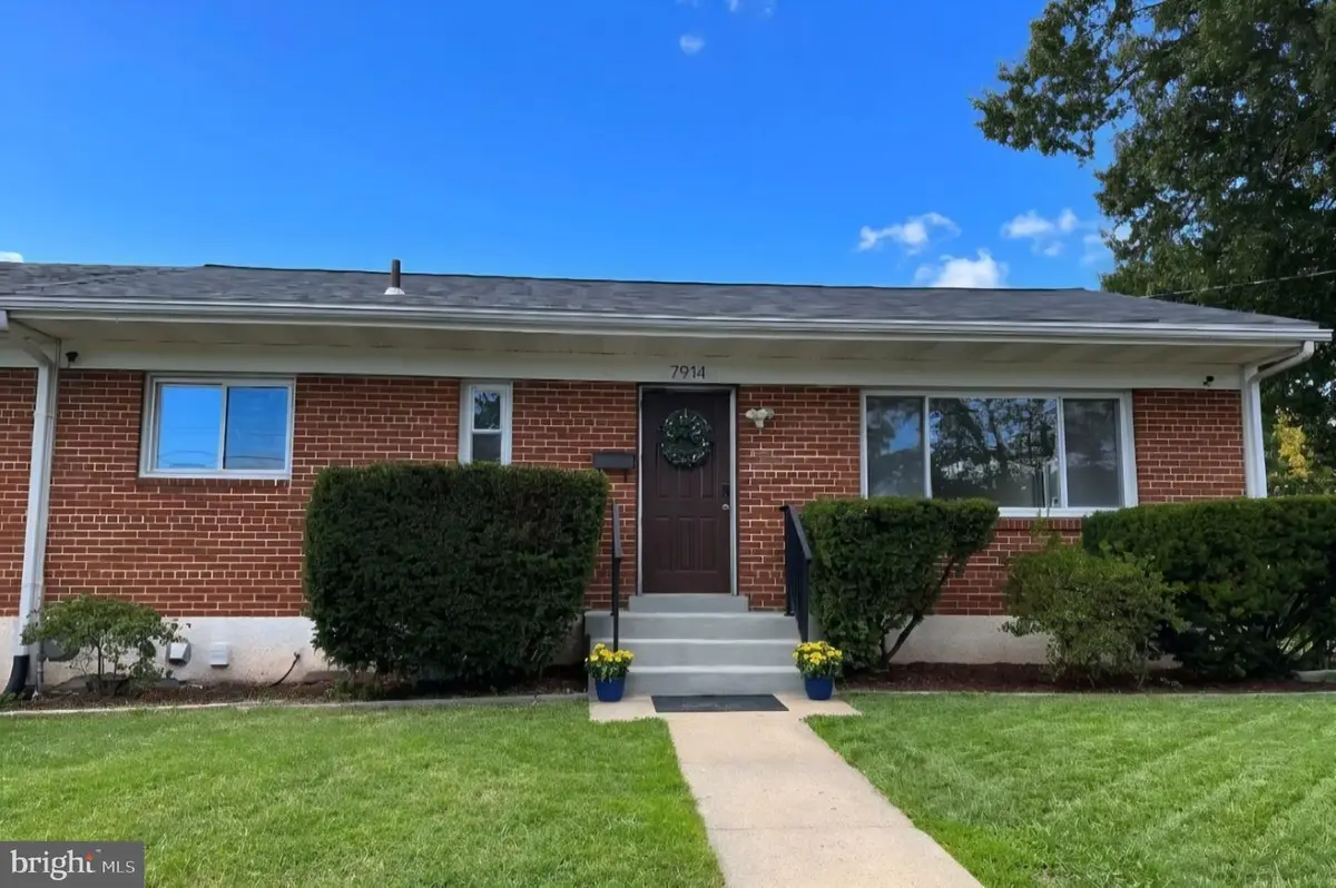 7914 W W Park Dr, Hyattsville, MD 20783 - #1
