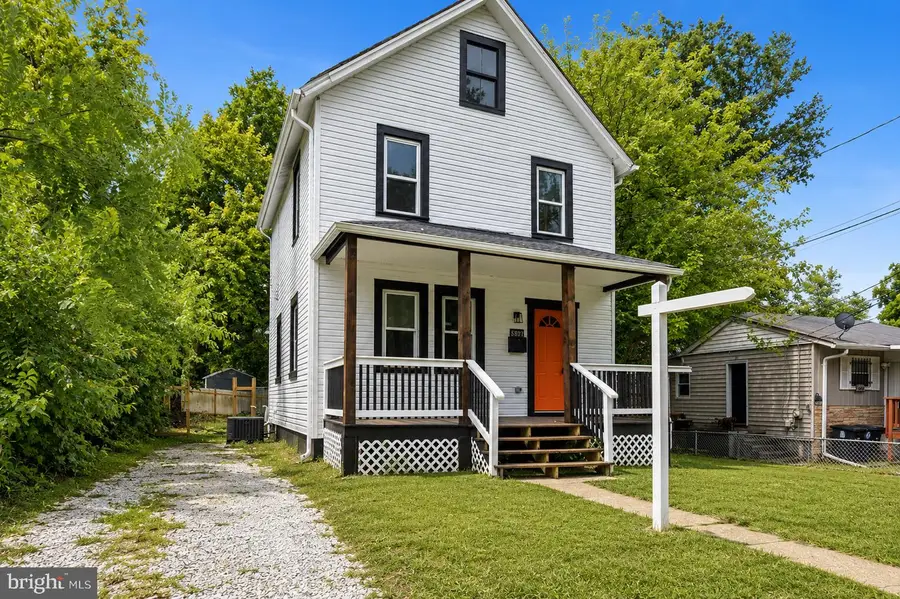 5807 Dade St, Capitol Heights, MD 20743 - #3